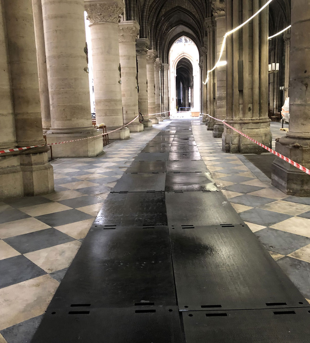 Cathedral-Notre-Dame-de-Paris-Bschwan